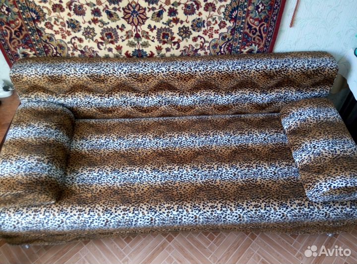 Диван еврокнижка