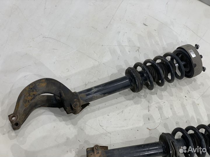 Передняя левая стойка BMW X6 F16 в сборе