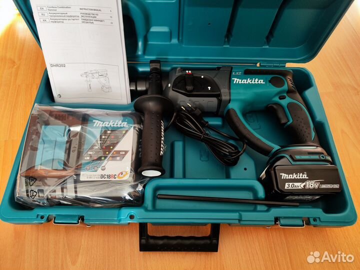 Перфоратор Makita DHR202RF