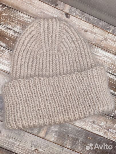 Шапка женская вязаная ручная работа