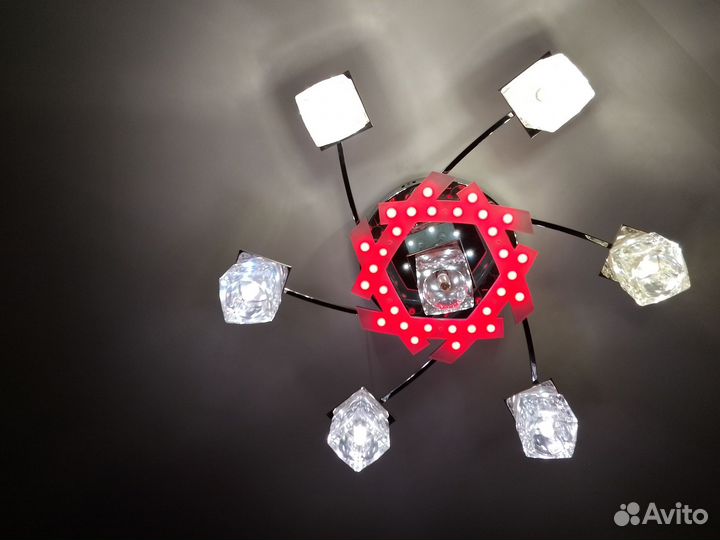 Светильник потолочный подвесной