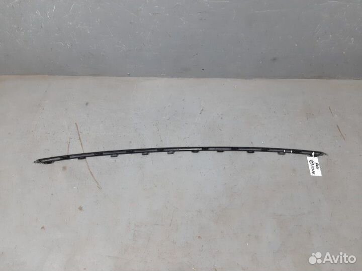 Молдинг заднего бампера центральный Volkswagen