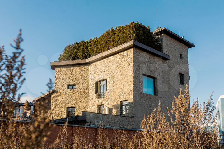 Комната 50 м² в 1-к., 4/4 эт.