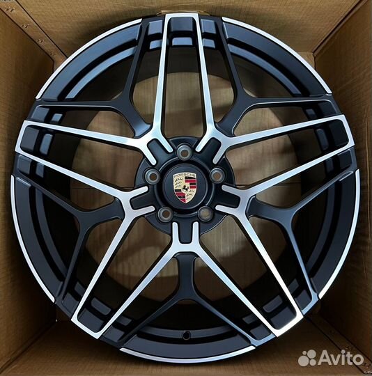 Кованые диски на Порше Каен 3 Porsche cayenne R22