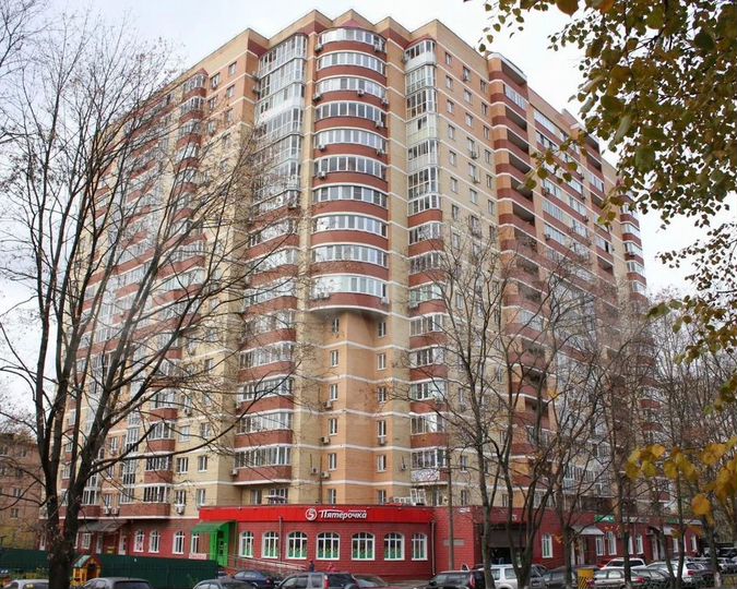 2-к. квартира, 67 м², 9/17 эт.
