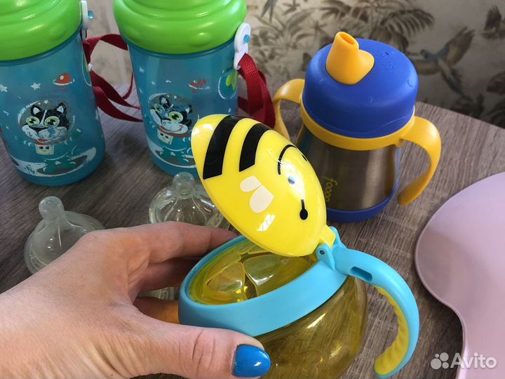 Бутылочки,поильники, ложки, термосумка