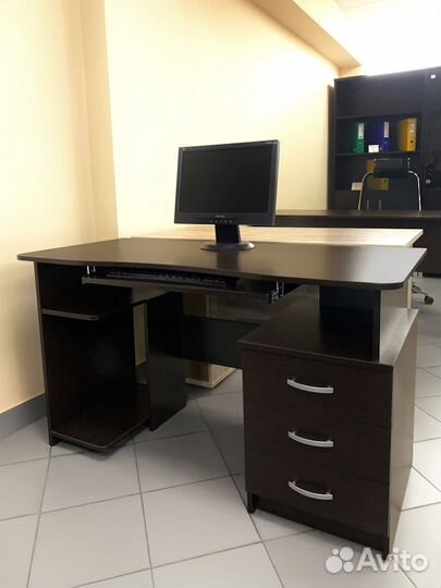 Компьютерный стол для компьютера sokol 10486