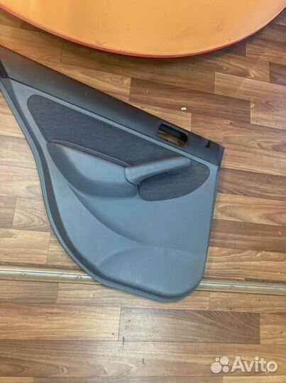 Обшивки дверей honda civic