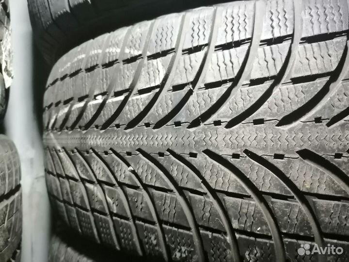 Michelin Latitude Alpin LA2 235/60 R18