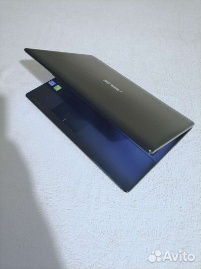 Качественный Asus для игр(ssd/i5/6/две видеокарты