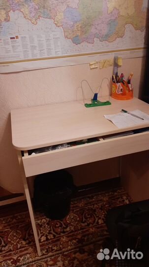 Письменный стол для школьника бу