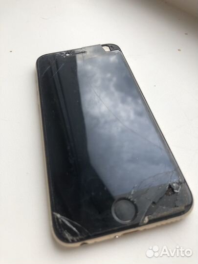 Телефон iPhone 6
