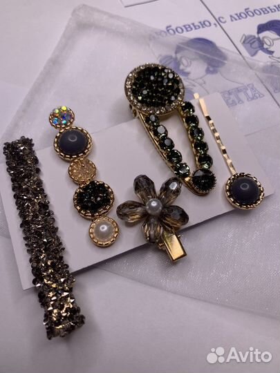 Заколки для волос