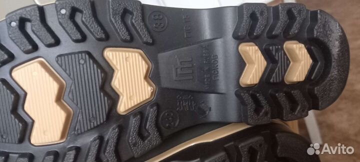 Резиновые сапоги