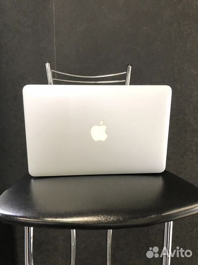 MacBook Air 11дюймов 2010