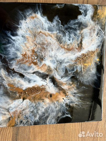 Картина интерьерная черная с золотом