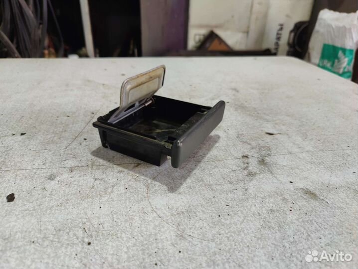 Пепельница mitsubishi lancer 7