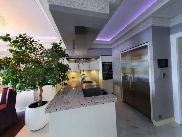 Квартира-студия, 85,5 м², 2/19 эт.