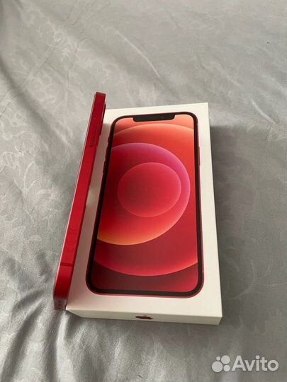 Мобильный телефон iPhone