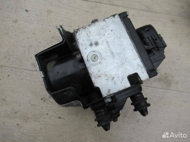 Блок ABS Volkswagen Passat B6 2006 3C0614109D