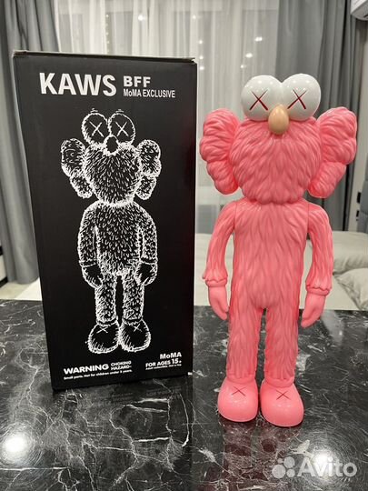 Коллекционная игрушка kaws