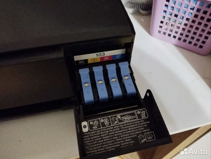 Принтер лазерный цветной epson