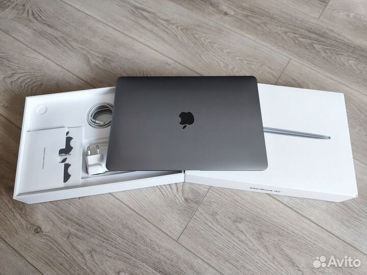 Apple MacBook Air 13 2020 M1 8GB 256GB