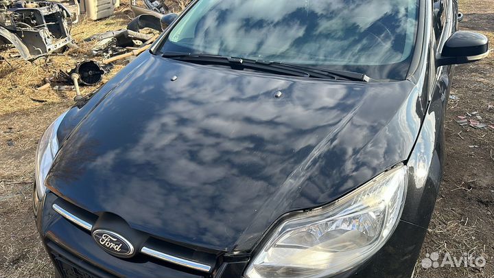 Капот на Ford focus 3