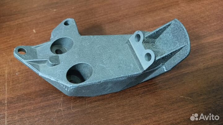 Кронштейн опоры двигателя ваз-1118 левый