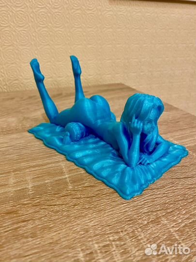 Сувенирная подставка для телефона