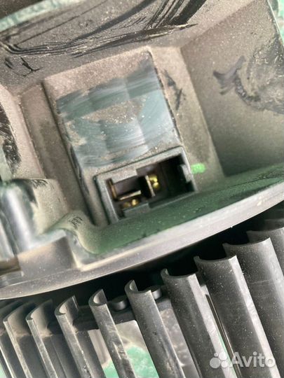 Моторчик печки Renault Megane III Рено Меган 3