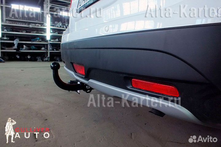 Фаркоп на Suzuki SX4 S-Cross 2014