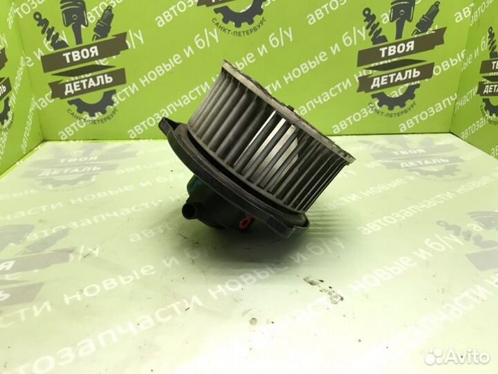 Моторчик печки Suzuki Swift 2 GL 1.3 G13BB 2001