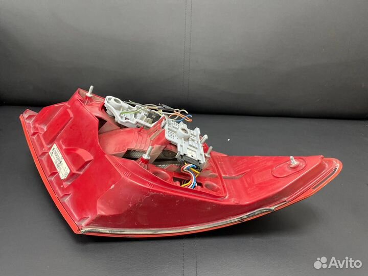 Фонарь задний правый Mercedes-Benz W204 Coupe