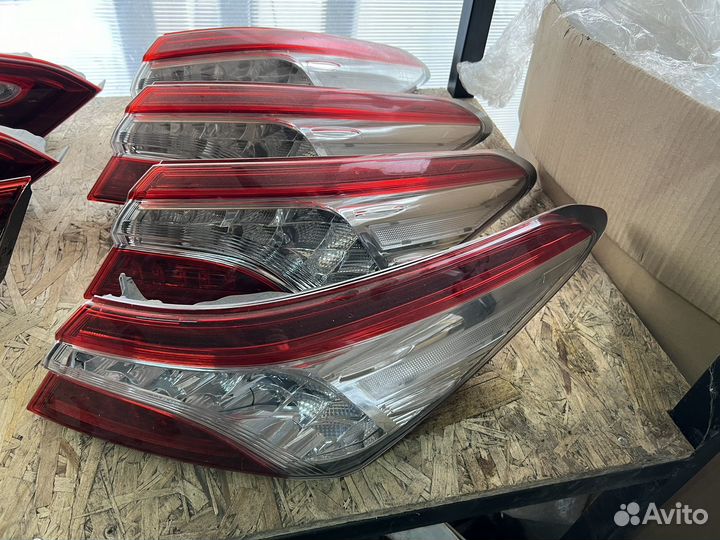 Правый фонарь лед на Тойота Камри 70