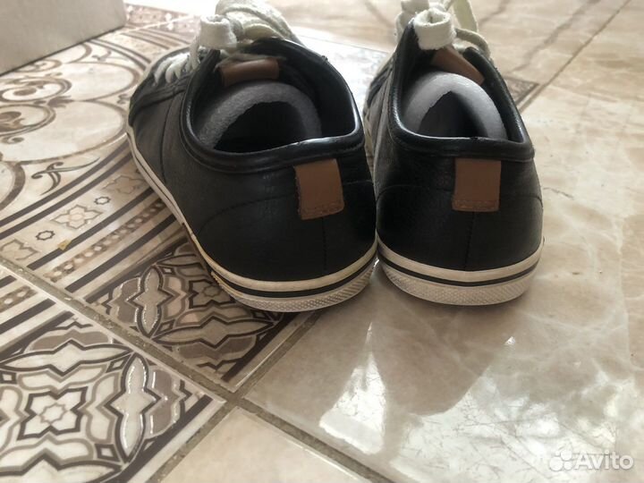 Ugg