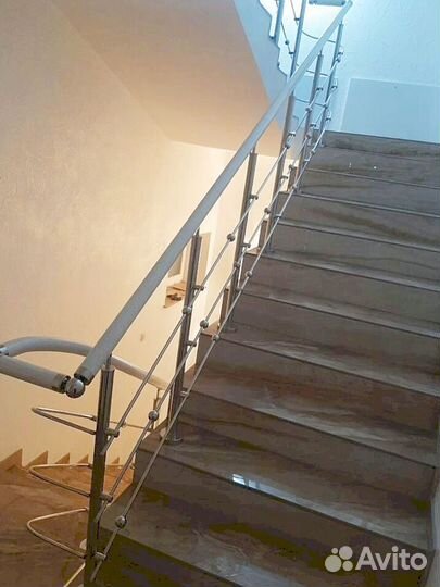 Ограждения, перила лестниц