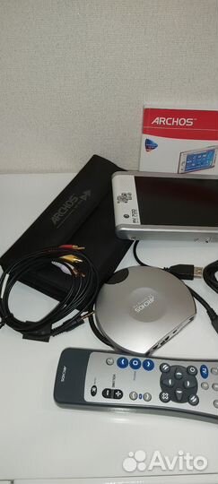 Портативный мультимедийный центр Archos AV700