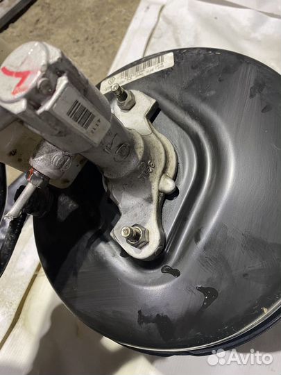 Вакуумный усилитель тормозов Renault Sandero 2