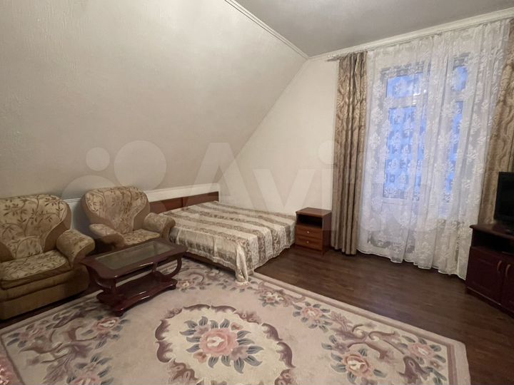 2-к. квартира, 70 м², 5/6 эт.