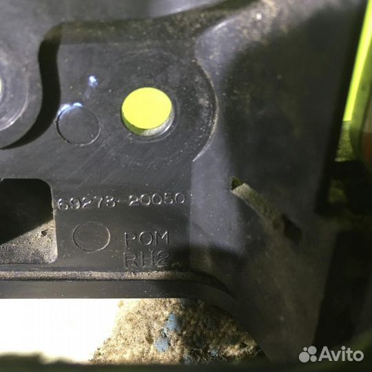 Ручка двери внутренняя правая Тойота Карина Е