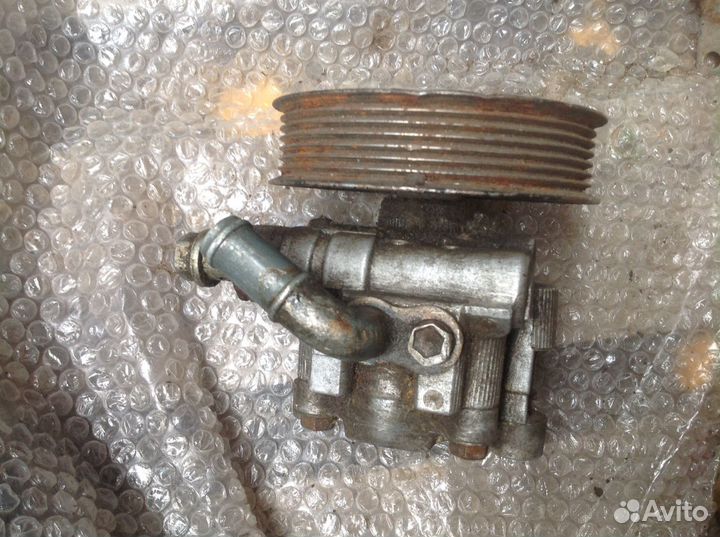 Насос гур Toyota Highlander 1