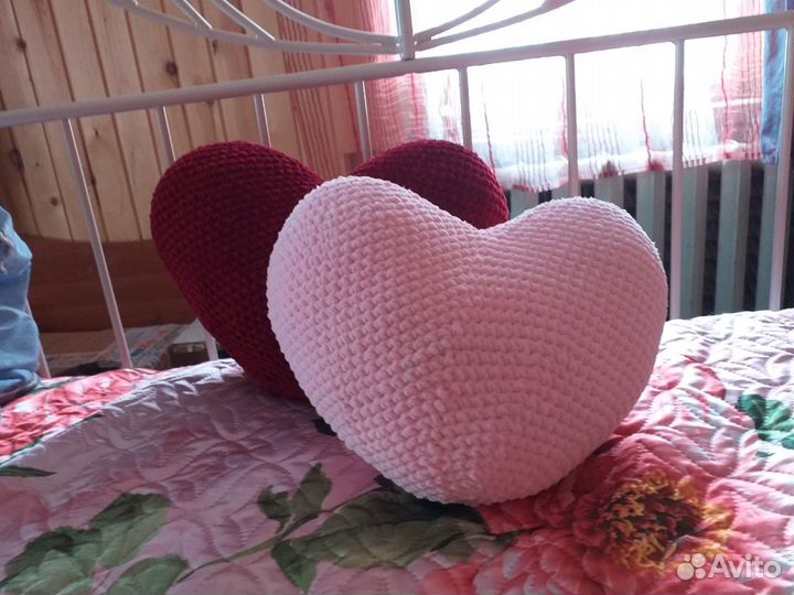 Подушка сердце розовая