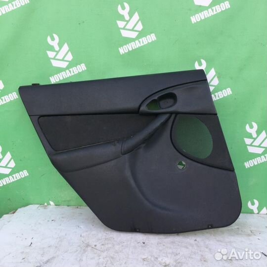Обшивка двери задней левой Форд Фокус 1