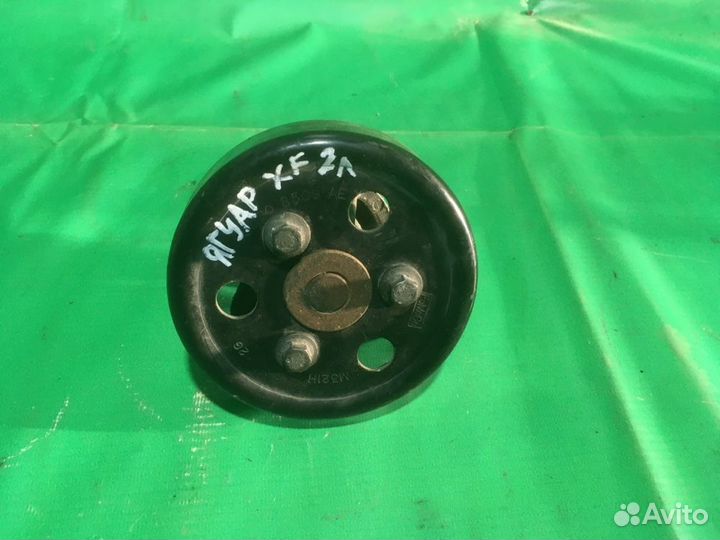 Помпа водяная Jaguar Xf X250 204PT 2012