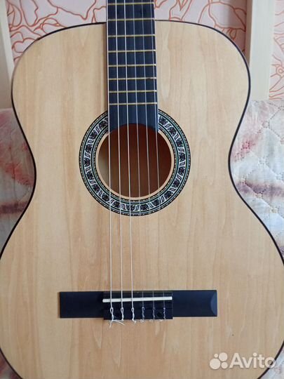 Акустическая гитара