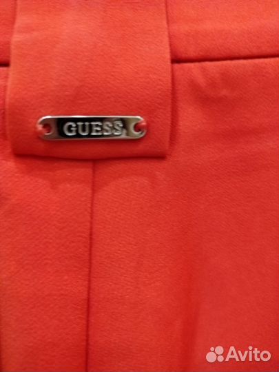 Guess брюки плотные 46 размер свободные