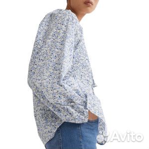 Блузка H&M Balloon-sleeved, голубой с цветочным уз