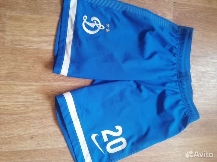 Футбольные майки, шорты, гетры, щитки