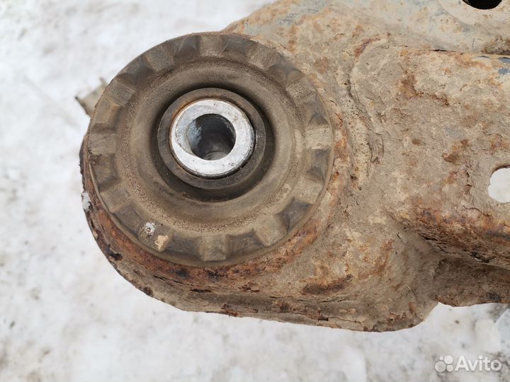 Подрамник задний Opel Omega B